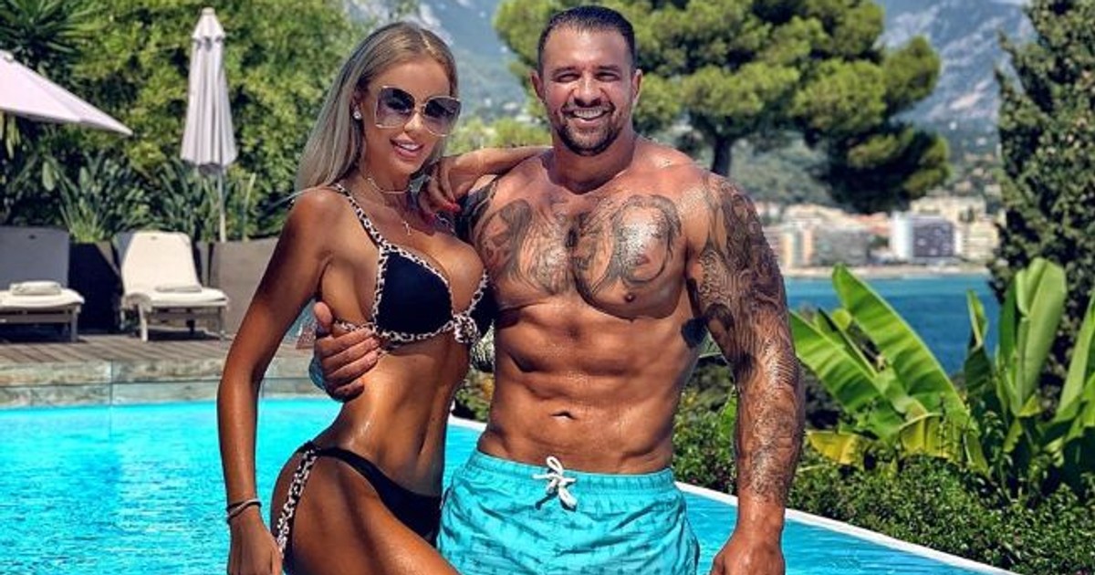Bianca Drăgușanu și Alex Bodi se pregătesc de nuntă. "Petrecerea se va ține la un palat select de lângă București"