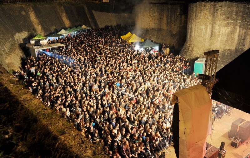 Grupul de creștini care a cerut în instanță anularea Bucovina Rock Castle vor acum interzicerea Zilelor Sucevei: ”Blasfemie și bătaie de joc!”. Ce spun despre Untold