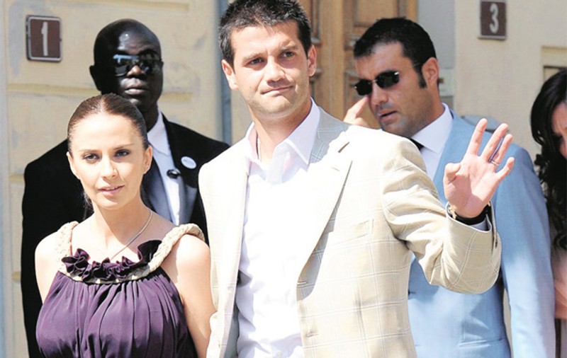 Imediat după accidentarea suferită în 2009, Cristi Chivu i-a ascuns adevărul soţiei