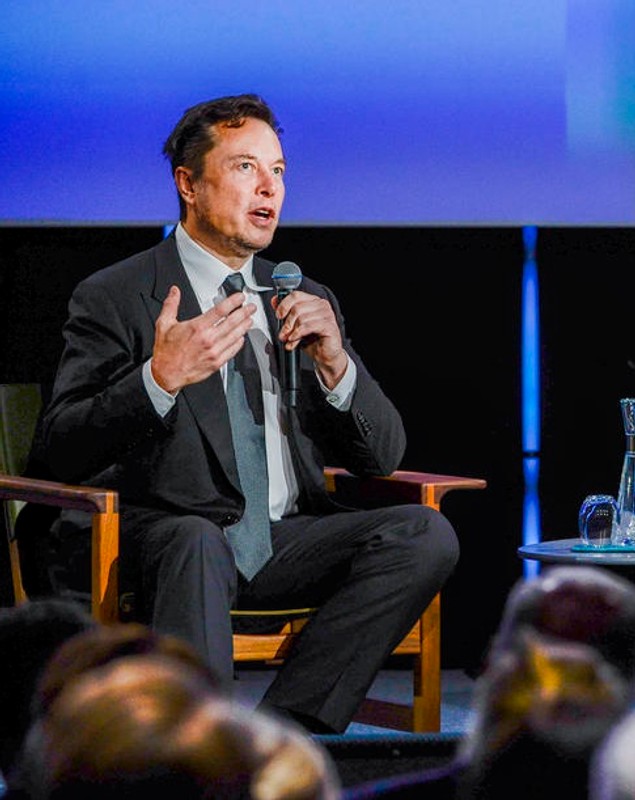Elon Musk a slăbit 9 kilograme fără să meargă la sală. Ce dietă a ținut, „la recomandarea unui bun prieten”