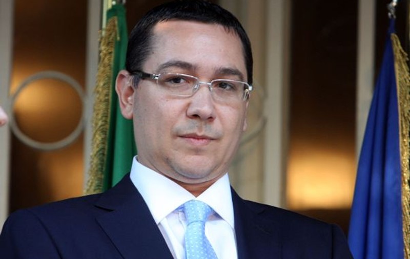 PONTA îi serveşte lui BĂSESCU AROGANŢA SUPREMĂ. Cum l-a umilit premierul pe preşedinte azi, la prima oră!