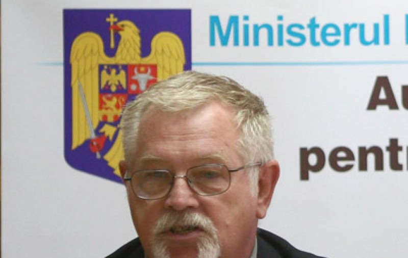 Ministrul Energiei recunoaște că avem prea multe mașini vechi și că numărul lor trebuie redus