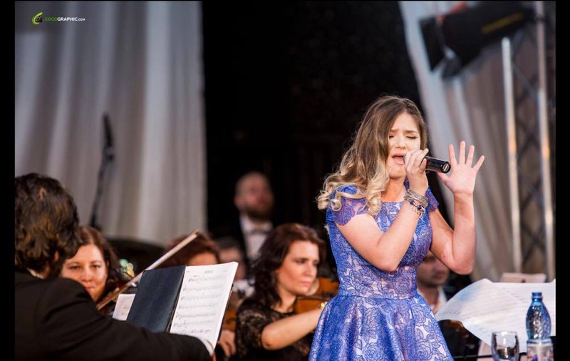 EXCLUSIV/ Roxana Cozma l-a cucerit pe Gheorghe Zamfir!