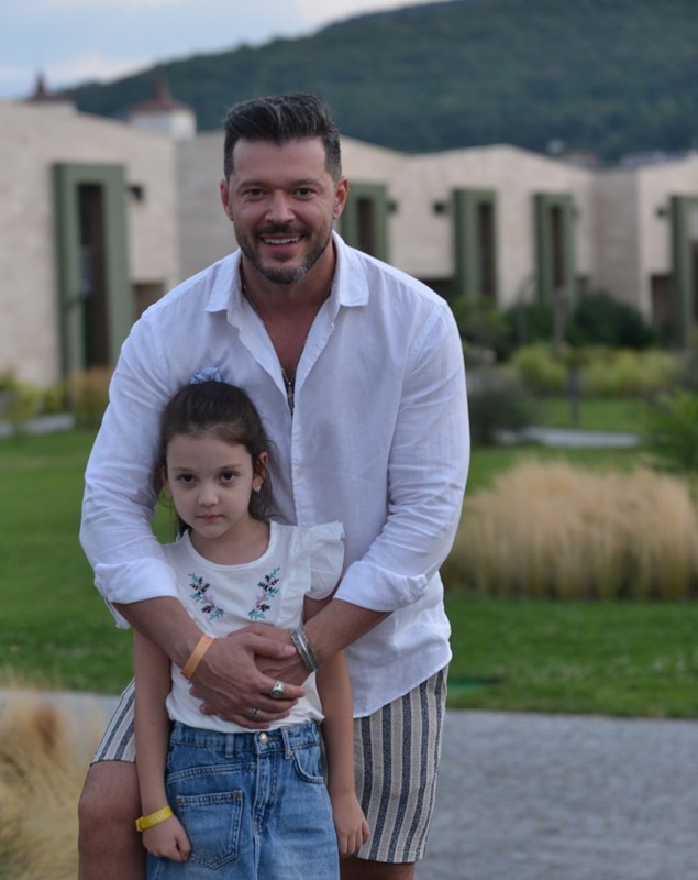Cum își câștigă Victor Slav banii, după ce a renunțat la televiziune. A pierdut sume colosale: „Am luat o decizie care nu trebuia luată”