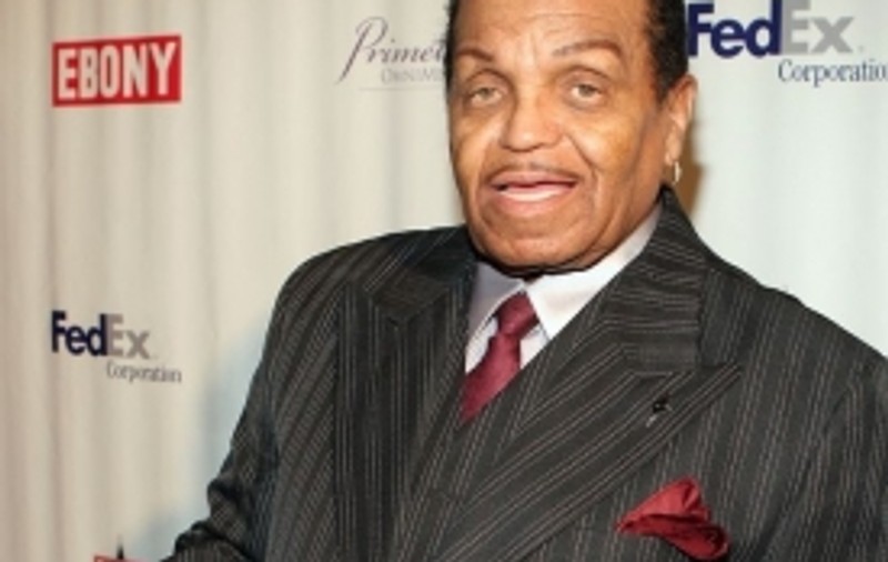 Joe Jackson: ”Doctorul Murray a vorbit 47 de minute la telefon, iar fiul meu murea”