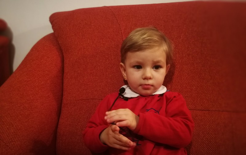 VIDEO / Portret de țară. Copiii români își doresc jucării și milă pentru animalele străzii, tinerii vor dreptate și condiții să rămână în țară, vârstnicii vor sănătate și nepoții aproape
