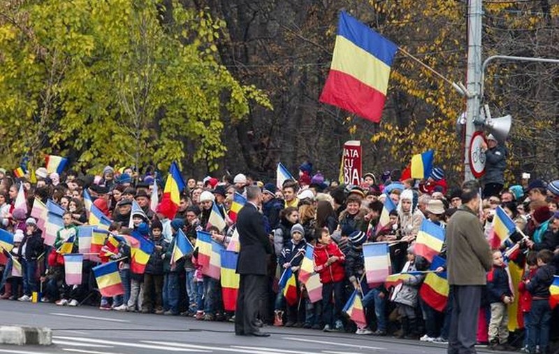 UNDE își petrec ziua de 1 DECEMBRIE PREȘEDINTELE ales al ROMÂNIEI și cel ÎN FUNCȚIE!