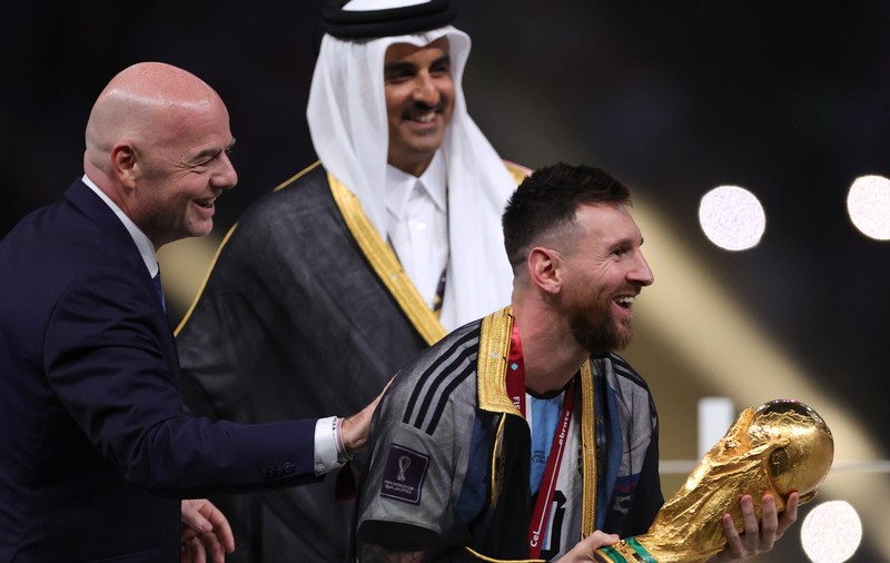 Ce a purtat Messi la ceremonia de primire a trofeului de la Cupa Mondială din Qatar. „Nu poți să faci poza istoriei în fantomă”