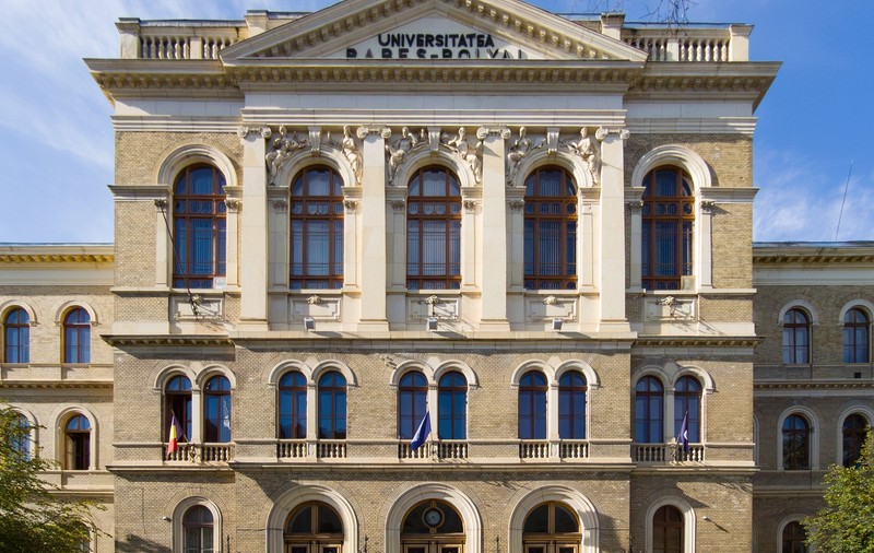 În rankingul global Shanghai după domenii de studiu 2026, cea mai bine clasată este Universitatea Babeș-Bolyai din Cluj-Napoca. Instituția se află  în intervalul 101-150 la Matematică. Foto: Shutterstock