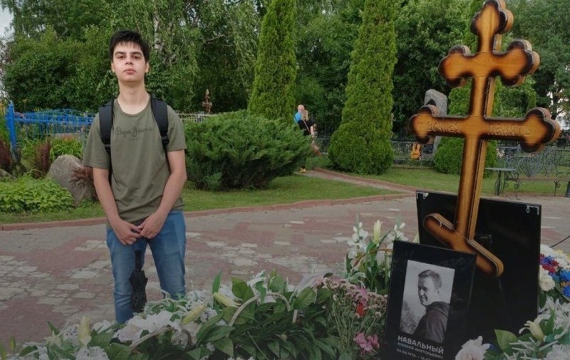 Un tânăr de 16 ani condamnat politic în Rusia a pierdut 17 kg de când a fost încarcerat