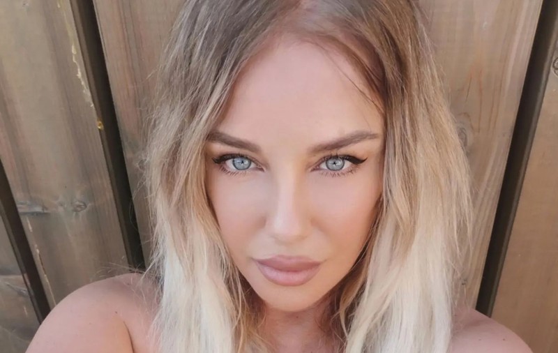 Cum se menține Tania Budi în formă la 54 de ani. Vedeta, surprinsă în cele mai provocatoare ipostaze. „Îmi trăiesc viața ca și când aș avea 18 ani”