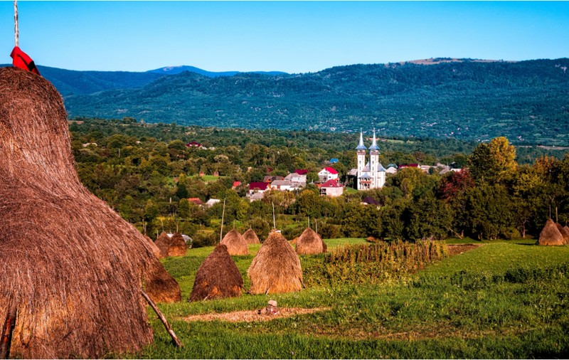 Maramureș, o „lume de basm” în ochii unei jurnaliste britanice. „România uitată de timp”