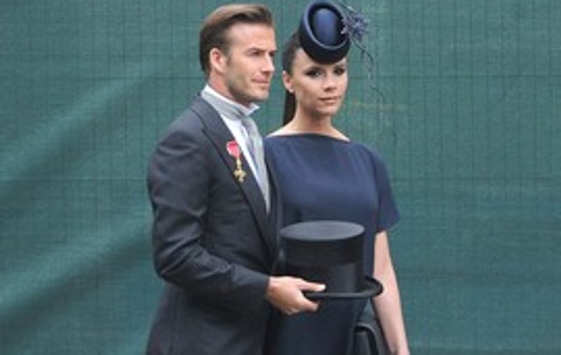 Foto| David şi Victoria Beckham, modele de eleganţă la nunta regală