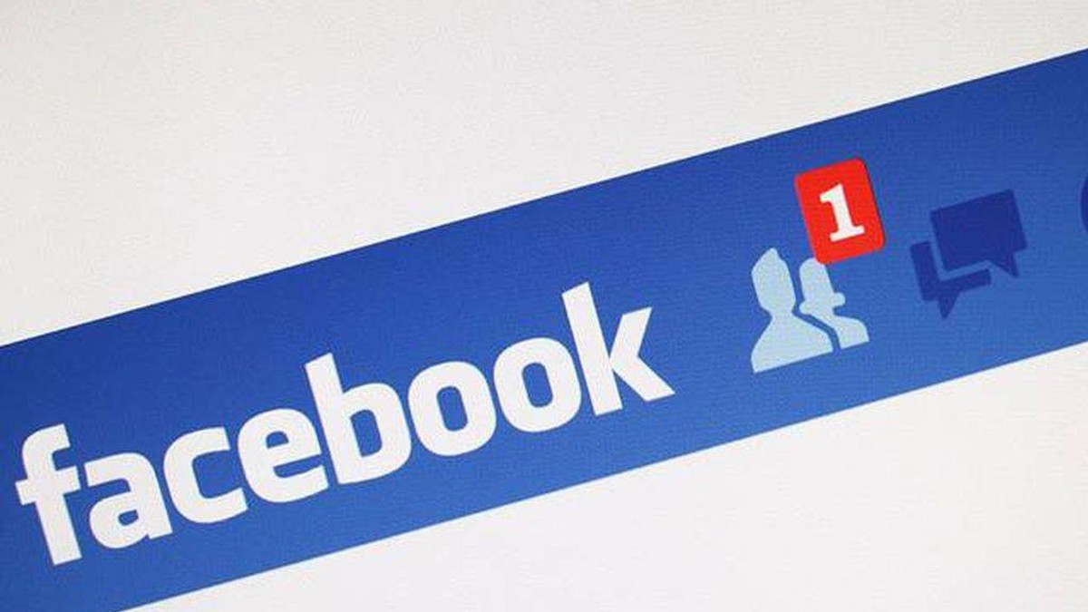 Credeai că nu se poate? 6 semne că partenerul te înșeală pe Facebook