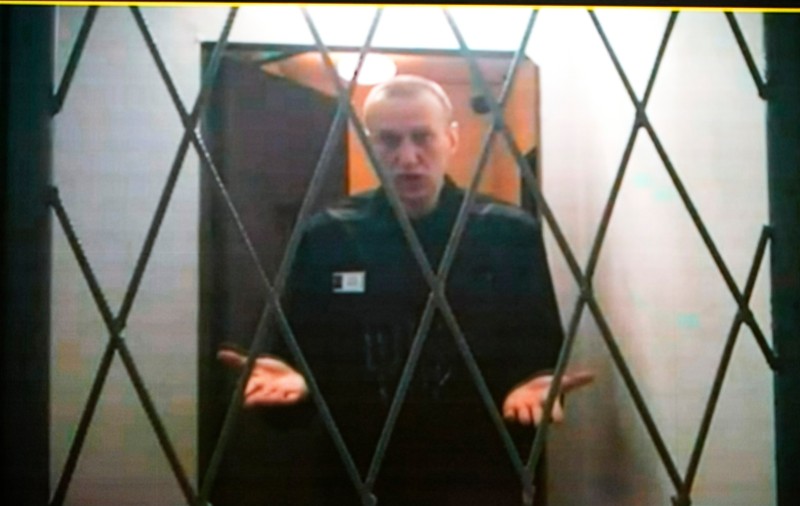 Shaman îl „torturează” zilnic pe opozantul lui Putin. Alexei Navalnîi, trezit la ora 5 dimineața cu „cel mai important cântec al țării” | VIDEO