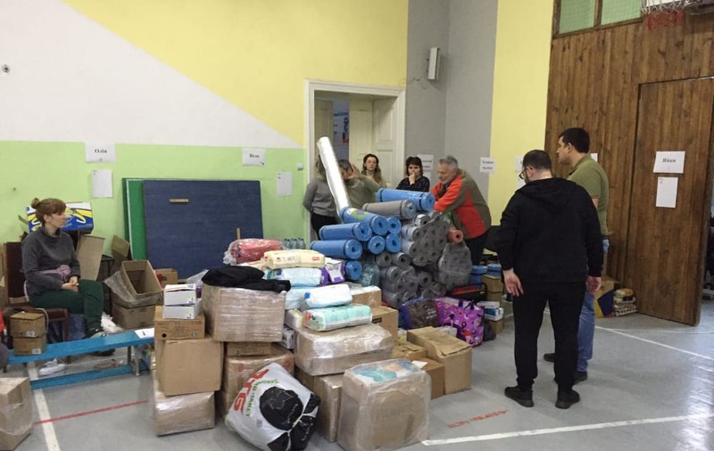 4,5 tone de alimente și medicamente donate de români au ajuns în primul oraș bombardat din vestul Ucrainei: Ivano-Frankivsk
