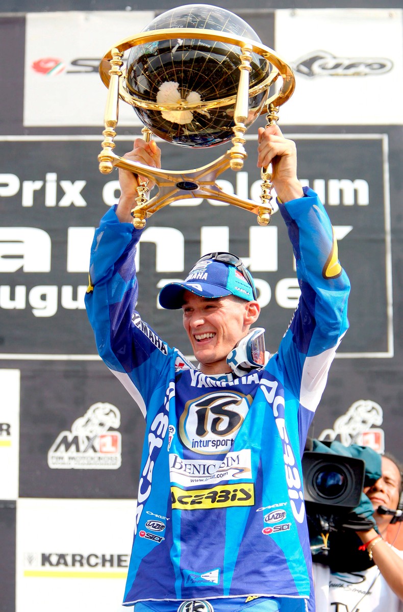 epa00789236 Belgian Stefan Everts celebrates on the podium after winning the MX1 motocross Grand Prix of Belgium, Sunday 06 August 2006, in Namur. Everts packed his 10th World Champion title. EPA/VIRGINIE LEFOUR