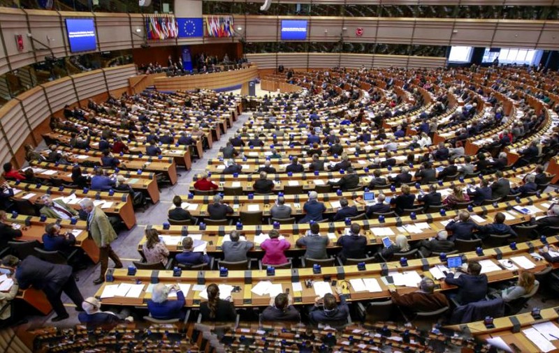 Parlamentul European a votat pentru renunțarea la ora de vară. Când intră în vigoare măsura