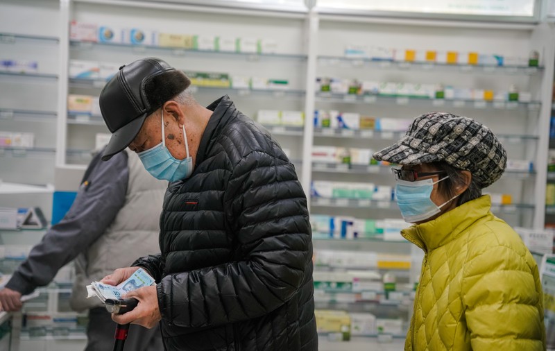 Numărul în creștere de vedete chineze care mor din cauza Covid a făcut populația să pună la îndoială bilanțul oficial