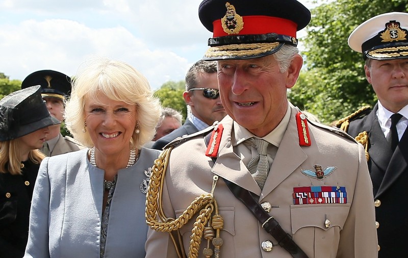 CAMILLA PARKER-BOWLES şi PRINŢUL CHARLES DIVORŢEAZĂ, după ce s-a AFLAT DE AVENTURA CU BARBRA STREISAND?