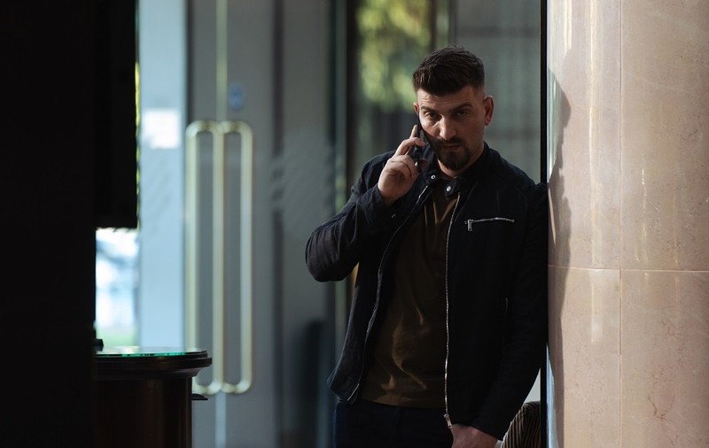 Viața lui Silviu Mircescu, dincolo de rolul de polițist din serialul „Clanul” de la PRO TV. E tată, dar și profesor: „Sâmbătă și duminică am cursuri cu copii”