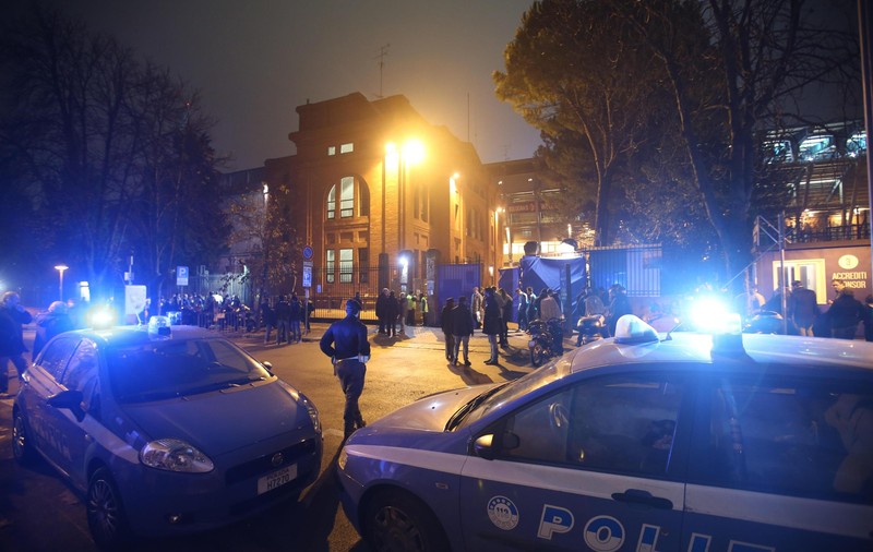Ameninţare teroristă falsă înaintea meciului amical Italia-România, 2-2, desfăşurat marți seara, la Bologna. ^”Nu mai jucaţi partida, Allah este mare!” / GALERIE FOTO