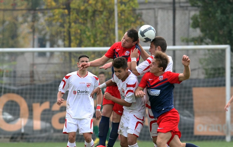 Steaua nu și-a înscris juniorii în Liga Elitelor, proiect care costă FRF 200.000 de euro