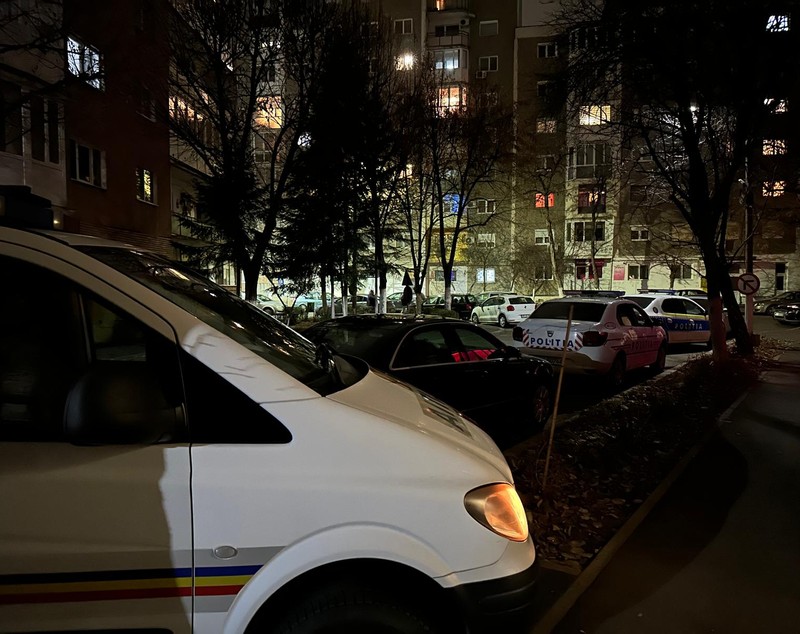 Un bărbat din Arad a găsit o grenadă în apartamentul abia cumpărat și toți vecinii au fost evacuați
