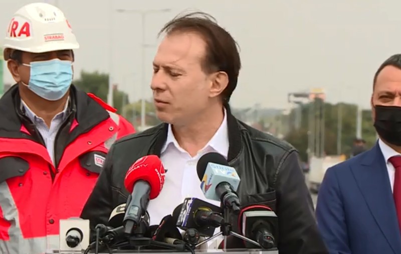 VIDEO. Camionagiii l-au bruiat pe Cîțu cu un cor de claxoane, la inaugurarea Pasajului Mogoșoaia: „Sunt supărați și e normal”