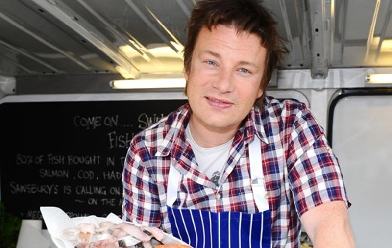 Şi la cratiţă te poţi îmbogăţi! Uite ce avere impresionantă a strâns Jamie Oliver!