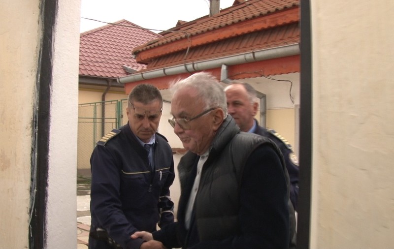 EXCLUSIV/ Condiții de Clasa I în singura pușcărie ”de lux” din România. Cum trăiesc milionarii infractori în celulele de la Găești