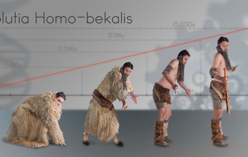 Mondenii prezintă evoluţia lui Becali de la oaie până în zilele noastre 