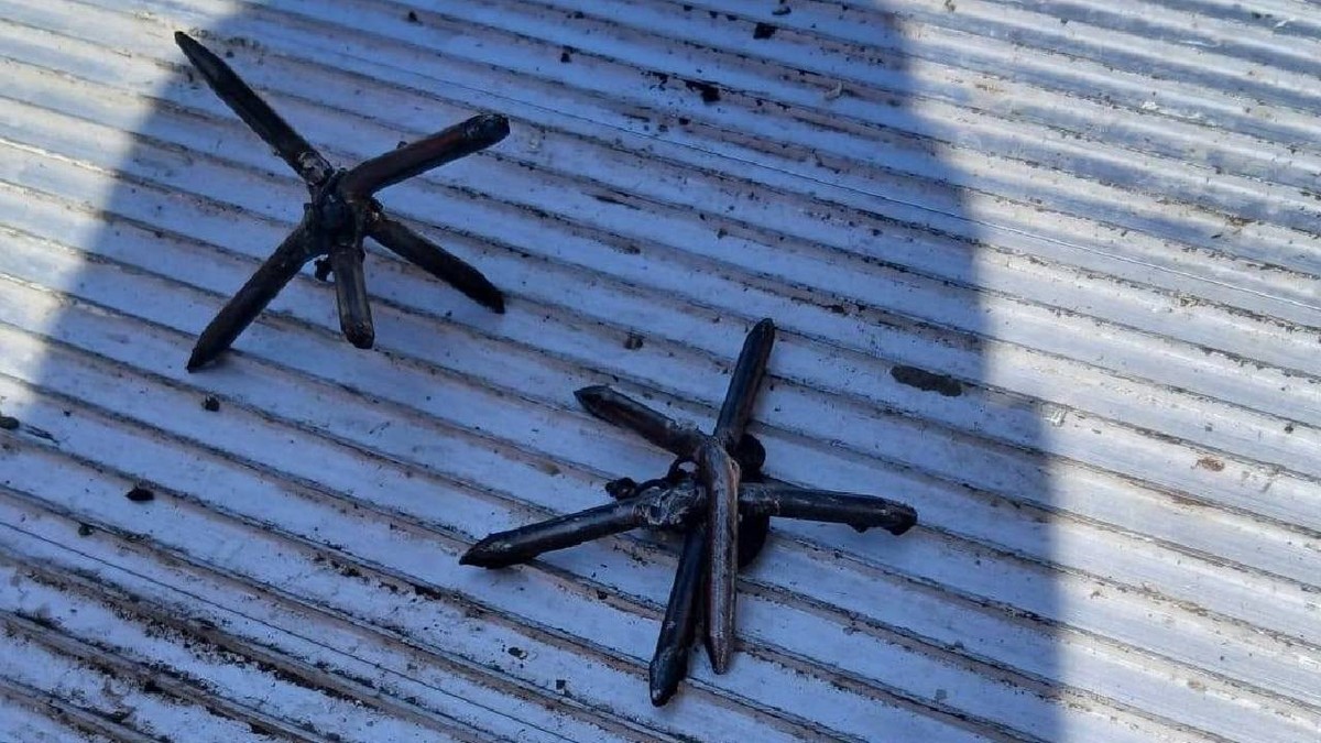 Obiecte din metal apar pe Autostrada Soarelui A2, unele sunt artizanale