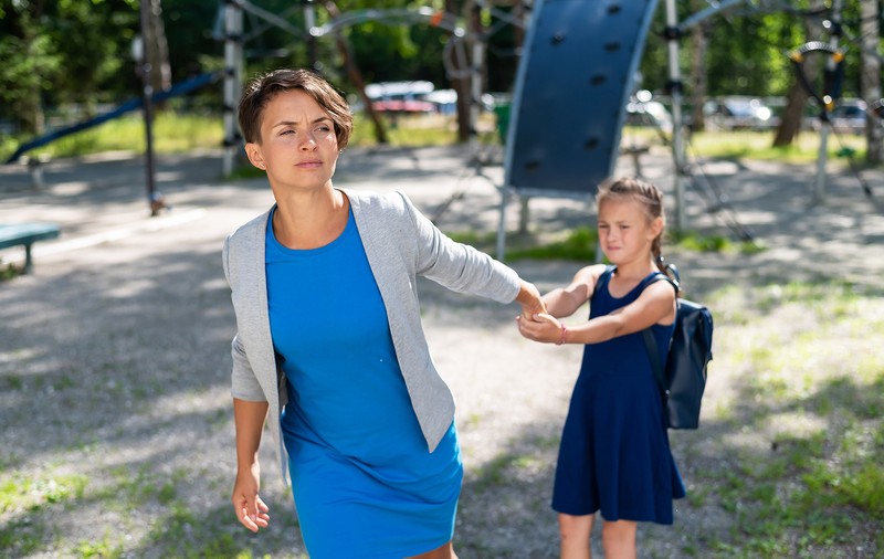 Mărturia unei femei care nu-și găsește împlinirea în maternitate. „Iubesc copiii, dar nu vreau să fiu mamă” (Povești intime. EVA INTIMA)