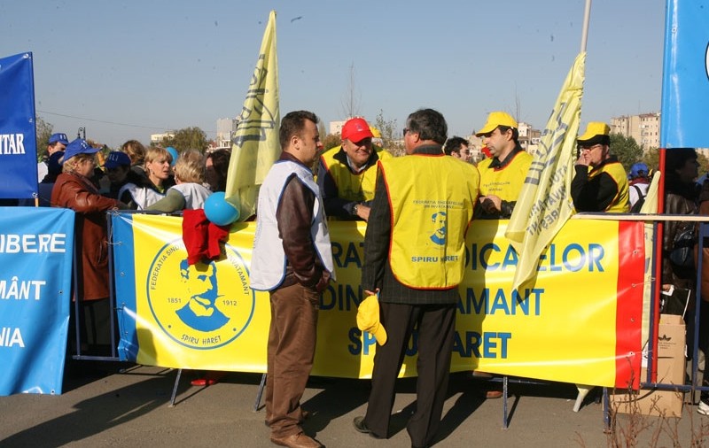 Ordonanţa de urgenţă privind salarizarea bugetarilor, RETRASĂ!