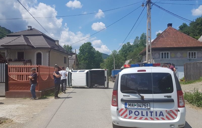 Fetiță de 13 ani din Alba, lovită mortal de o mașină când mergea pe bicicletă. Șoferul a intrat pe contrasens