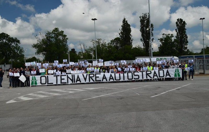 ”Oltenia vrea autostradă!” - Protest de amploare la Craiova | FOTO