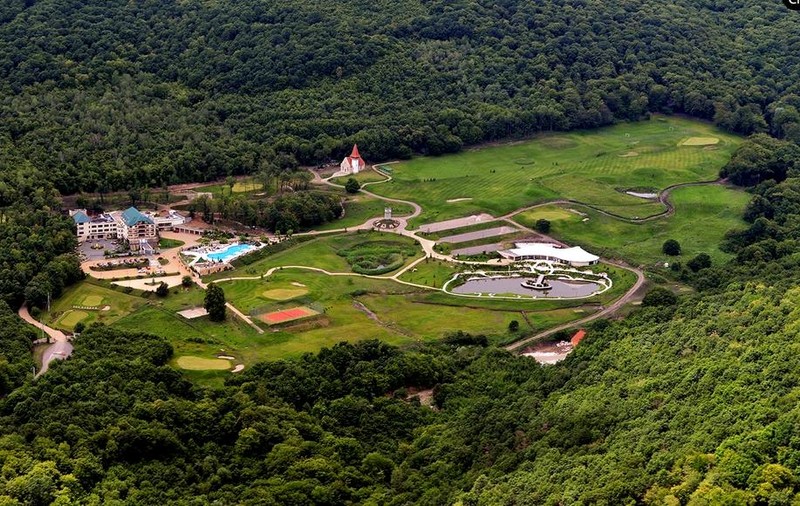 SUPER-COMPLEX pentru golf la Cluj. Când se va INAUGURA