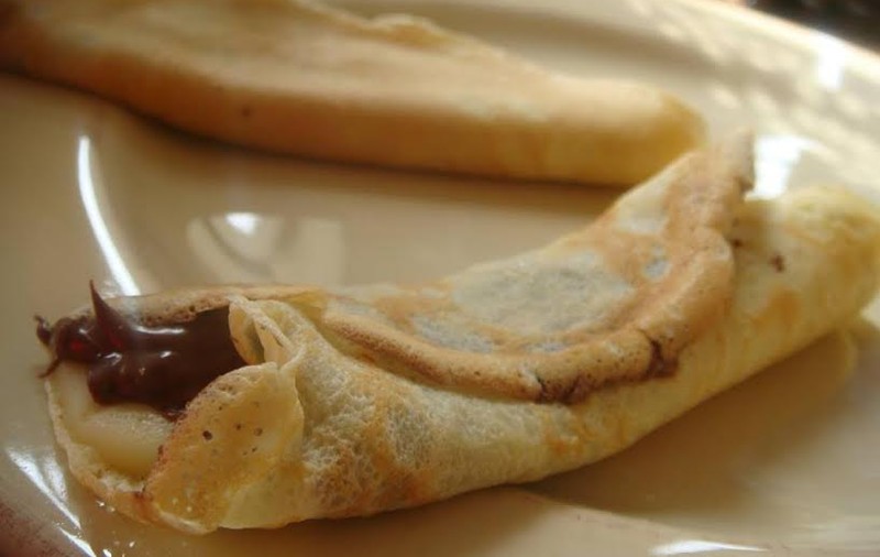 10 DESERTURI TRADIȚIONALE, iubite de bunici și mâncate cu aceeași poftă de părinți și copii