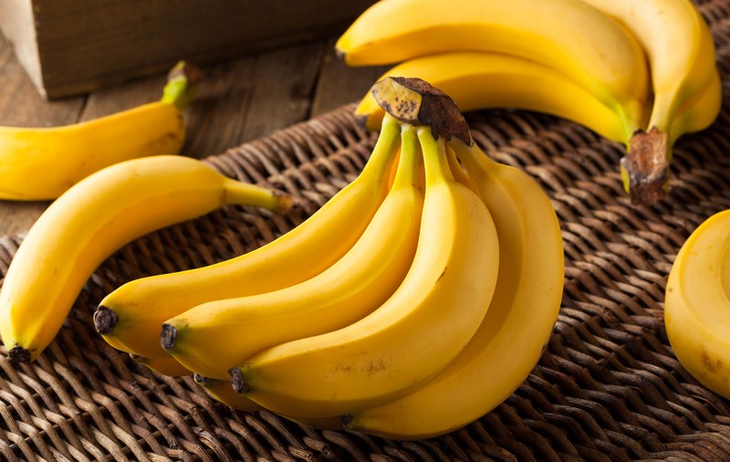 Banane - ce conțin și ce beneficii au. Curiozități și rețete cu banane