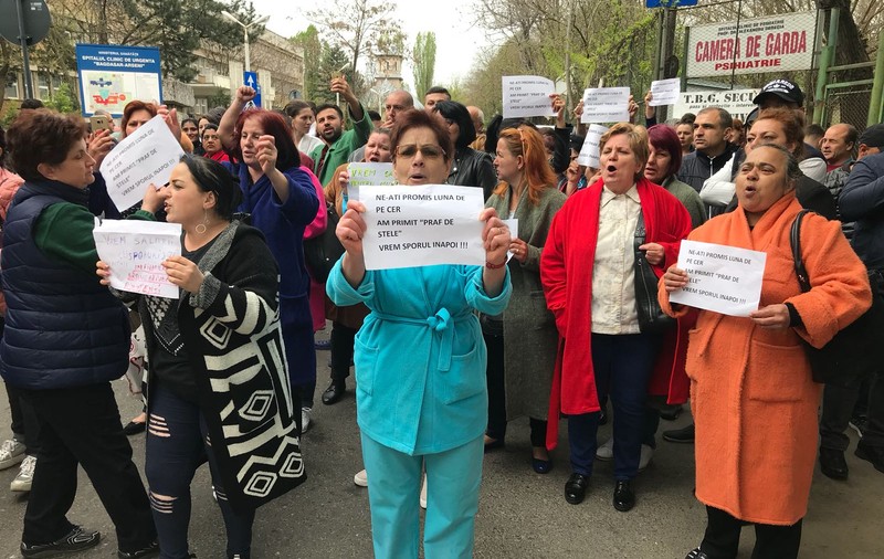 Majorările salariale din sănătate aduc vrajbă între angajați. Cei cu bani puțin cer înapoi sporurile