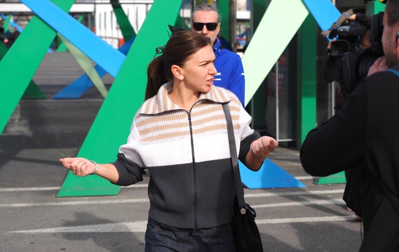 Simona Halep, iritată de jurnaliști la revenirea în țară de la TAS. „Chiar e nevoie de toată chestia asta?”