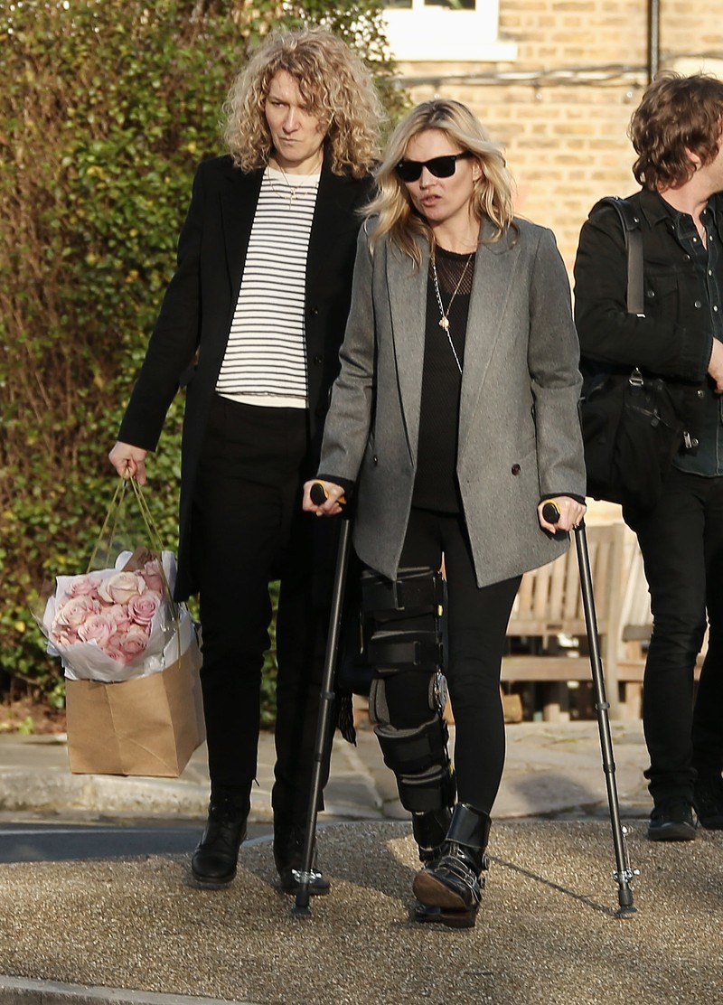 22 Feb 2016 - London - Uk Kate Moss pictured out and about in north London going to enjoy an afternoon in a pub with her boyfriend Nikolai Von Bismarck her ex husband and few other friends BYLINE MUST READ : XPOSUREPHOTOS.COM ***UK CLIENTS - PICTURES CONTAINING CHILDREN PLEASE PIXELATE FACE PRIOR TO PUBLICATION *** **UK CLIENTS MUST CALL PRIOR TO TV OR ONLINE USAGE PLEASE TELEPHONE 44 208 344 2007 ** February 22, 2016