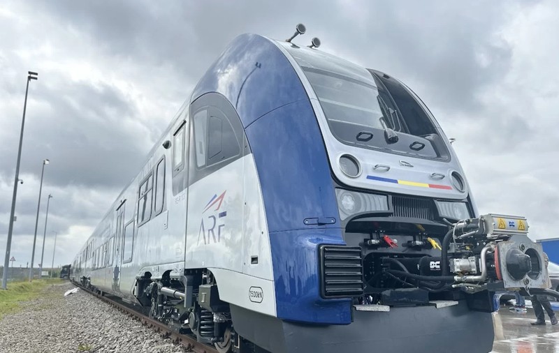 Primul tren electric regional PESA a fost prezentat la Oradea. Are o singură clasă de călătorie, ce viteză poate atinge