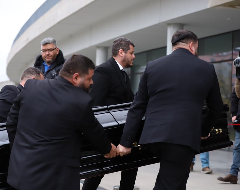 Primele imagini de la Arena Națională. Sicriul cu Helmut Duckadam a ajuns la sectorul VIP