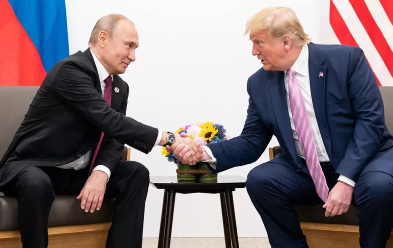 Trump va discuta azi cu Putin. Rusia ar putea cere mai multe teritorii, inclusiv portul Odesa, se tem analiștii