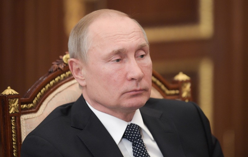 Vladimir Putin a implicat România în decizia sa de a da pașapoarte rusești locuitorilor din Donbas