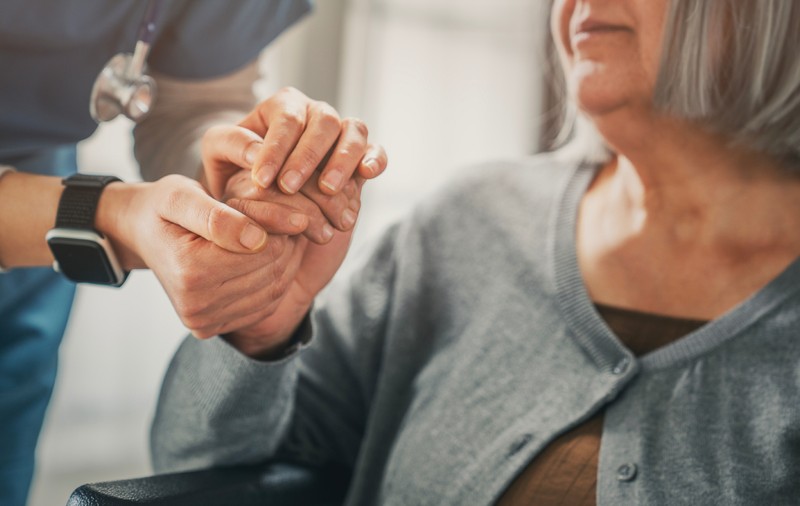 Adulții fără copii vor plăti taxe mai mari pentru îngrijirea persoanelor în vârstă, în Germania