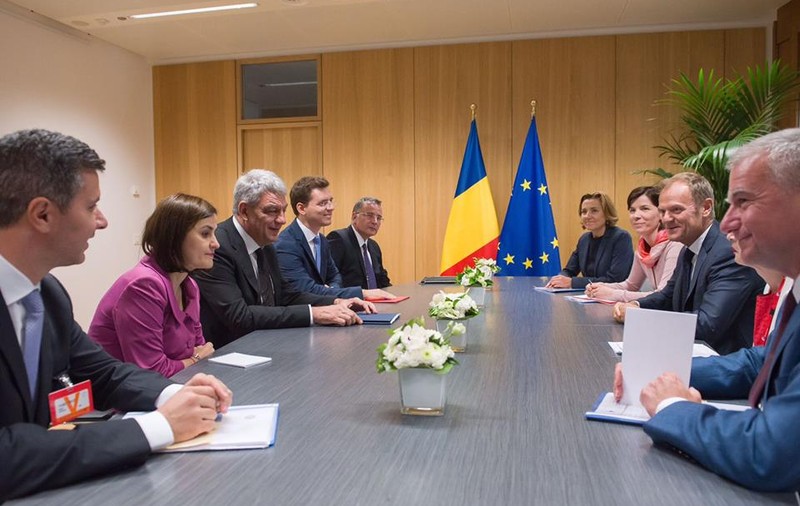 Lupta împotriva corupției, în discuțiile de la Bruxelles; Tudose: Orice modificare legislativă se va face după o consultare prealabilă, transparent-surse