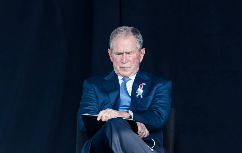 FBI a dejucat un plan de asasinare a fostului președinte George W. Bush. Planul prevedea aducerea de membri ISIS în SUA
